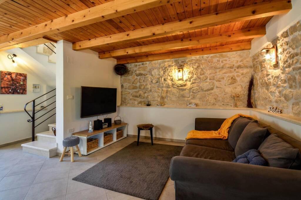 Lovely Istrian House - Segon Plomin Exterior photo